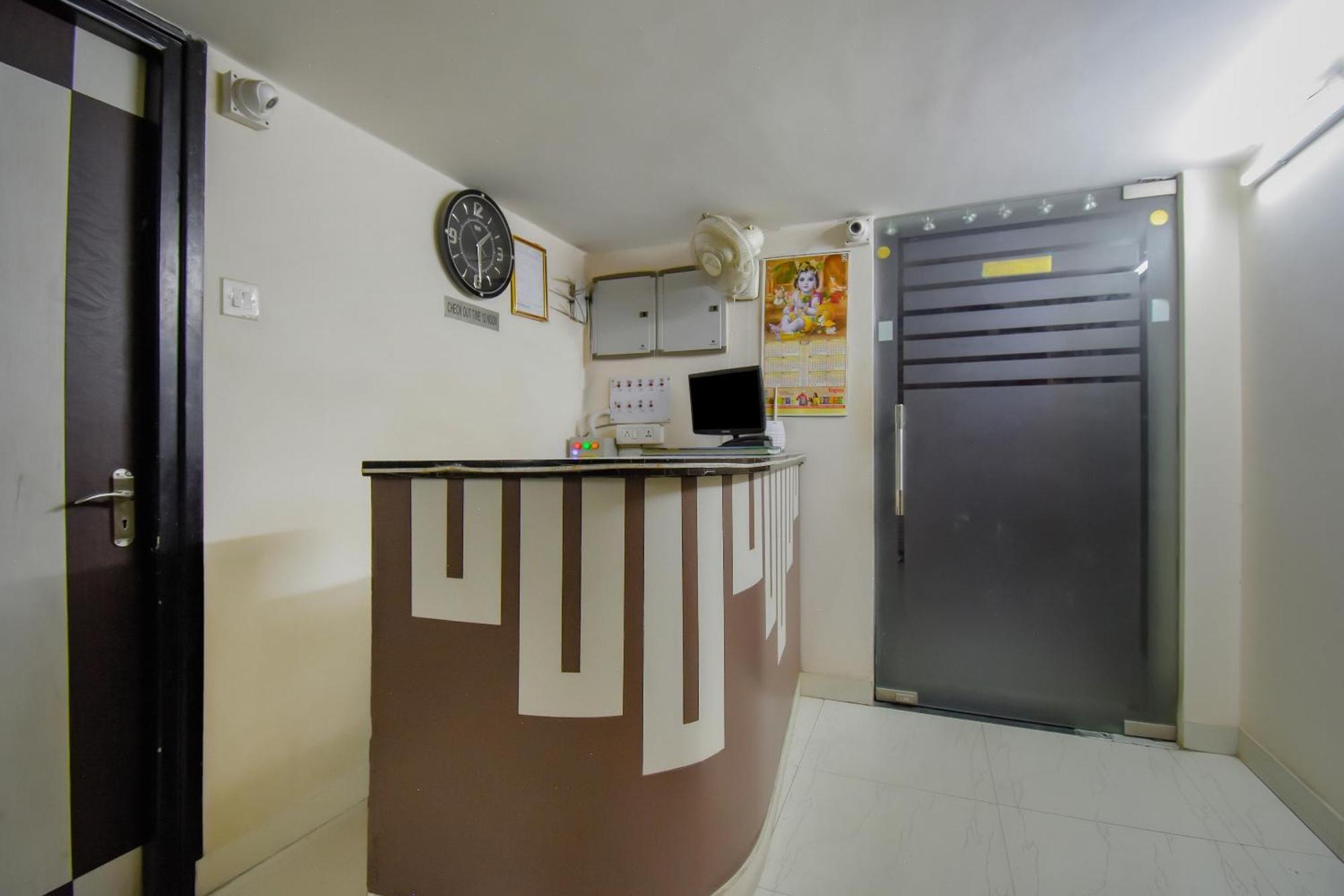 Hotel O Lindsay Inn Guest House Calcutta Calcutta Bara Bazar Buitenkant foto