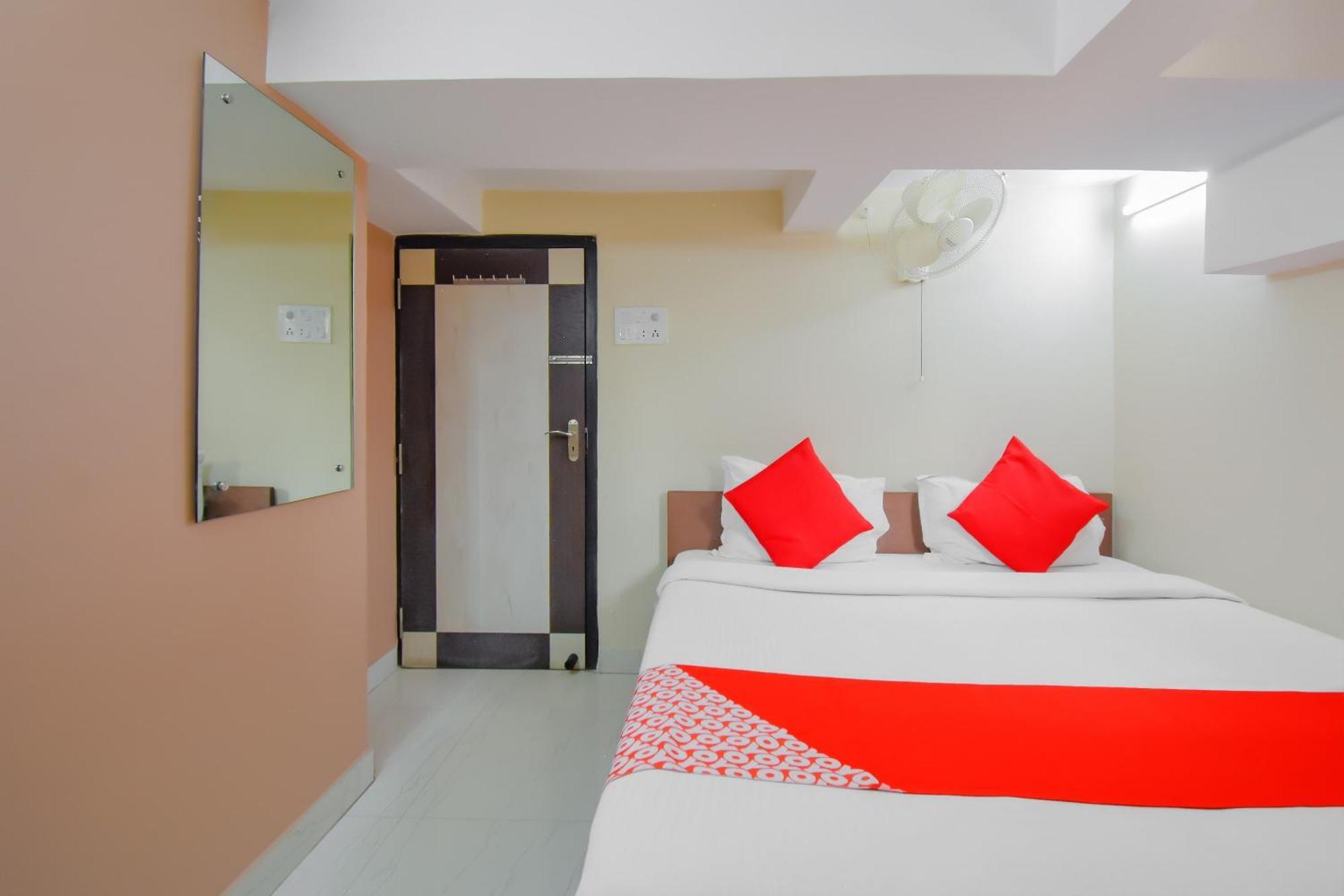 Hotel O Lindsay Inn Guest House Calcutta Calcutta Bara Bazar Buitenkant foto