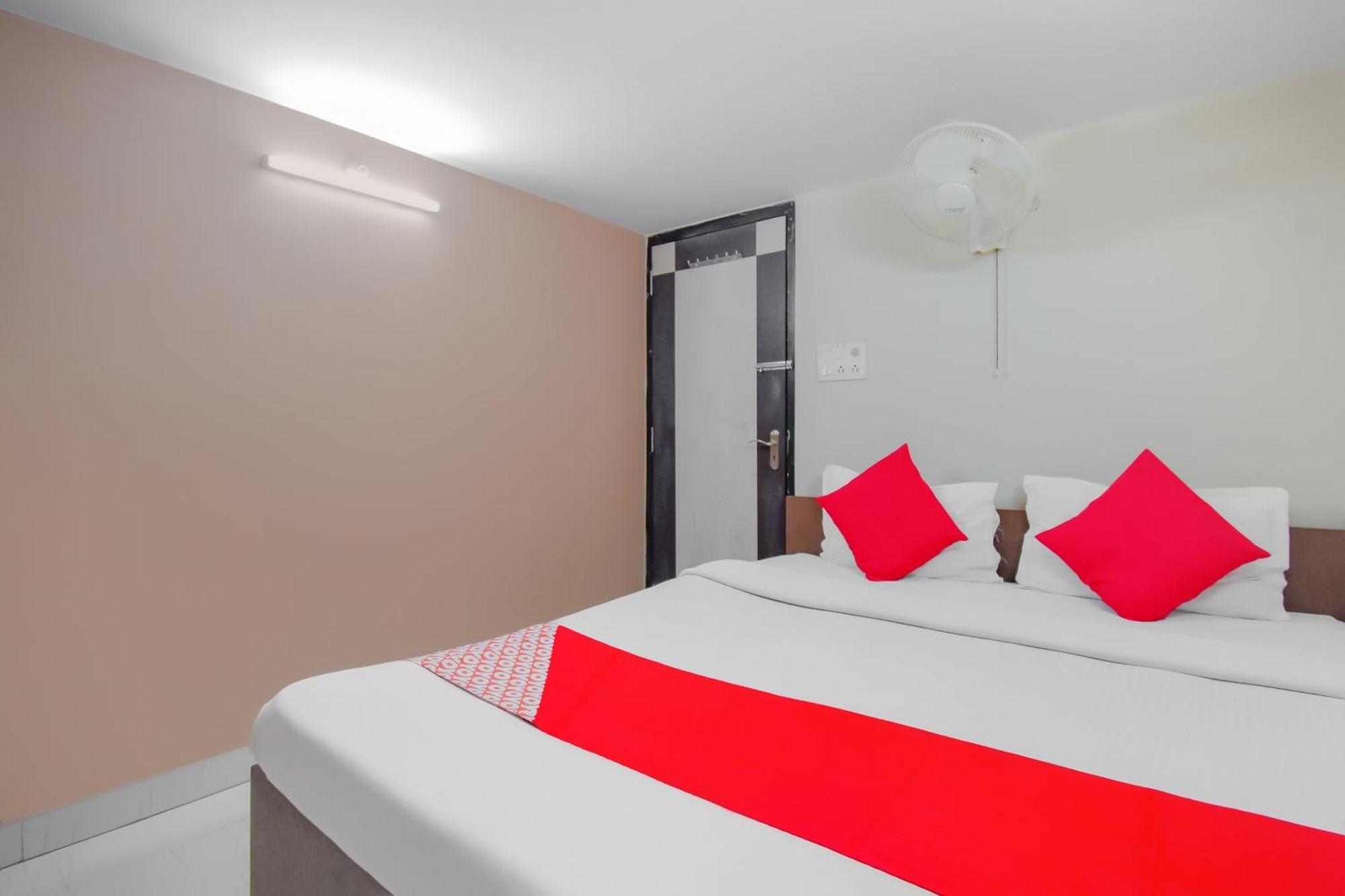 Hotel O Lindsay Inn Guest House Calcutta Calcutta Bara Bazar Buitenkant foto