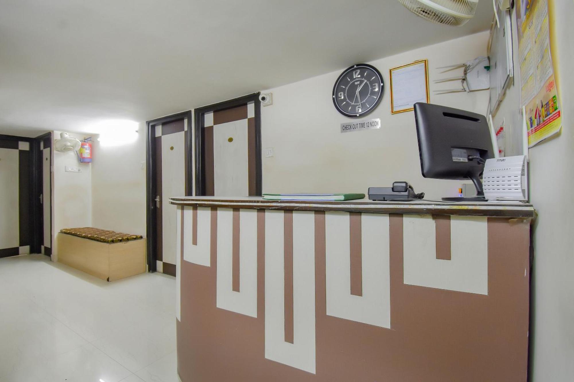 Hotel O Lindsay Inn Guest House Calcutta Calcutta Bara Bazar Buitenkant foto